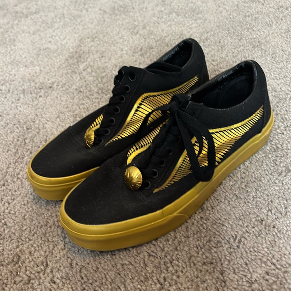 Harry Potter golden snitch vans
